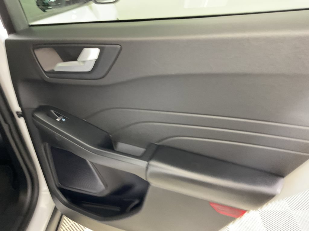 Used 2023 Ford Escape SE FWD image 21