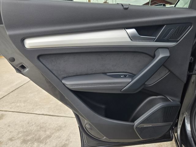 Used 2022 Audi Q5 e Prestige image 38
