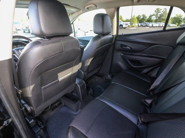 Used 2021 Buick Encore Preferred image 25