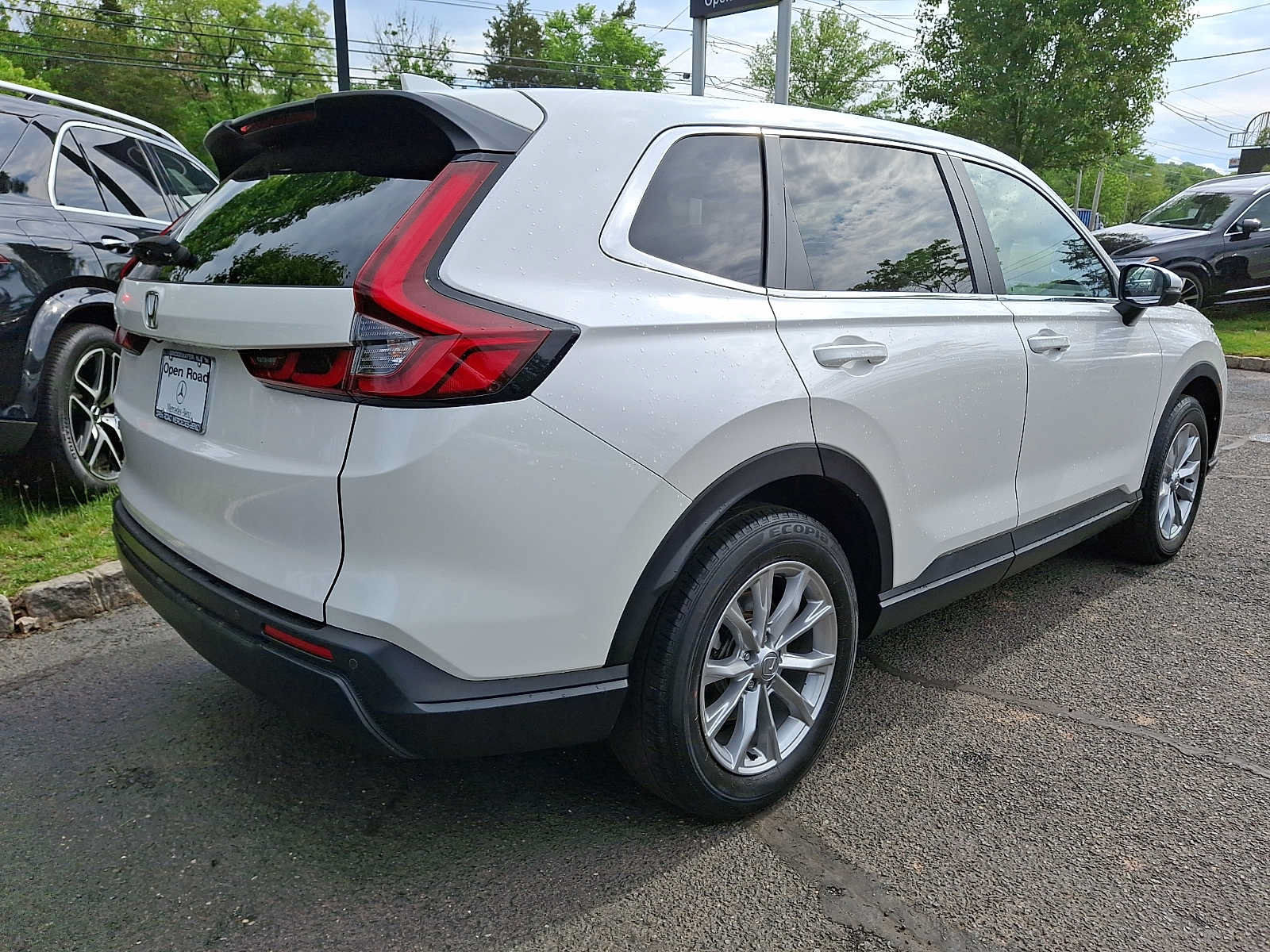 Used 2023 Honda CR-V EX-L image 6