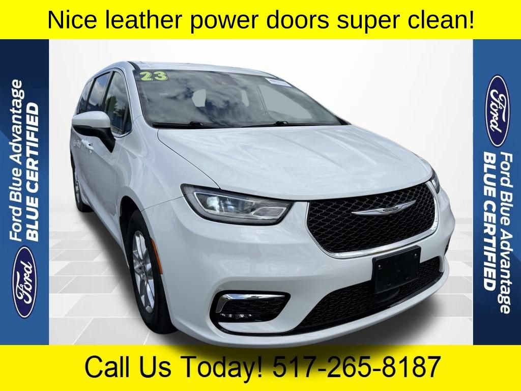 Used 2023 Chrysler Pacifica Touring-L