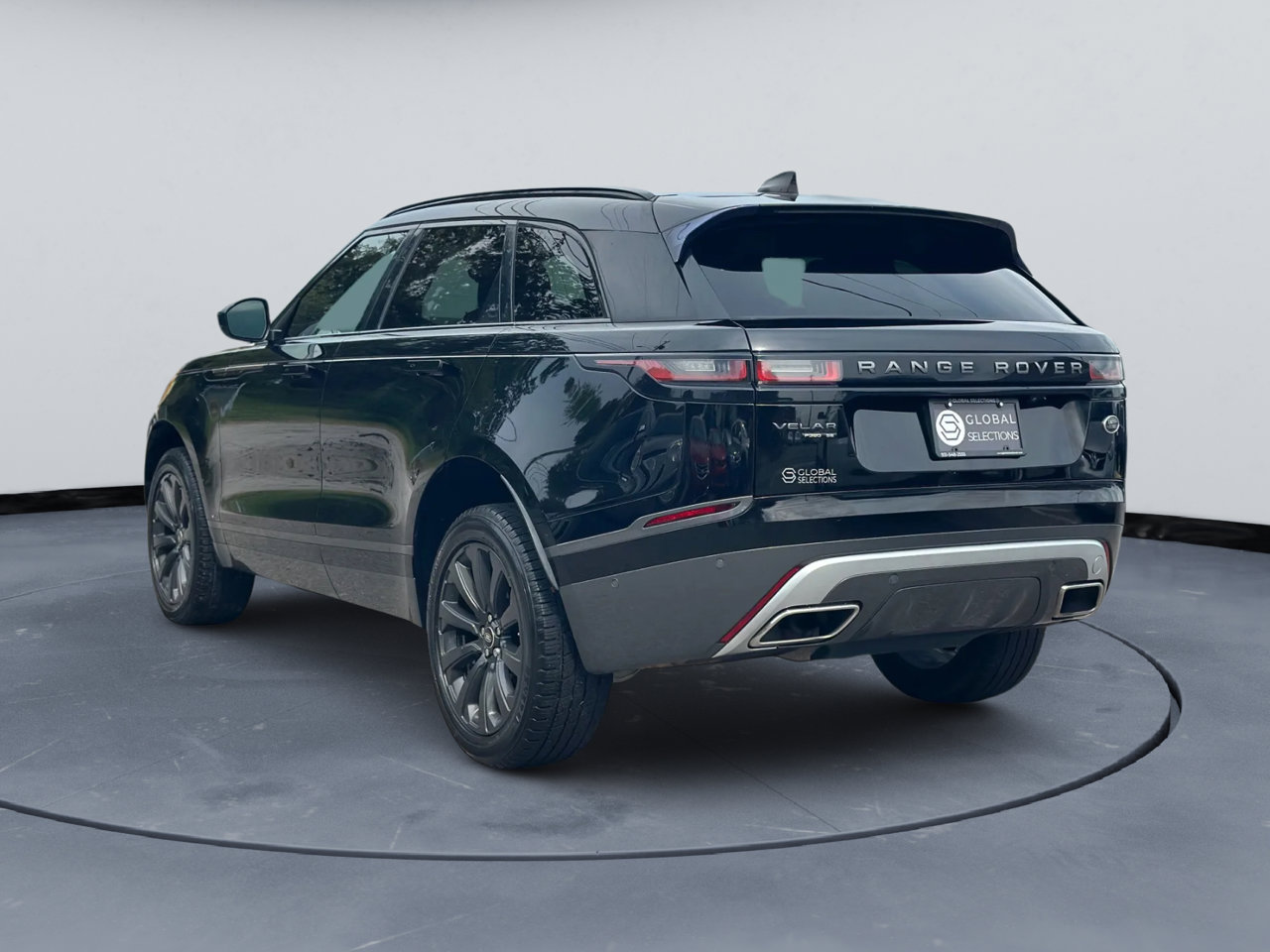 Used 2018 Land Rover Range Rover Velar R-Dynamic SE image 5