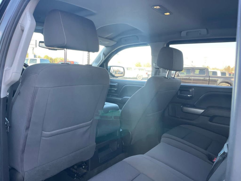 Used 2018 Chevrolet Silverado 1500 LT w/ All Star Edition AWD/4WD image 16