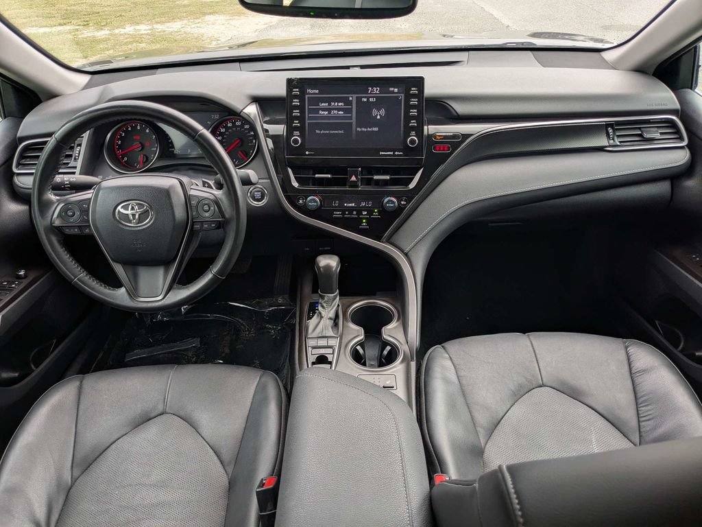 Used 2024 Toyota Camry XSE FWD image 13