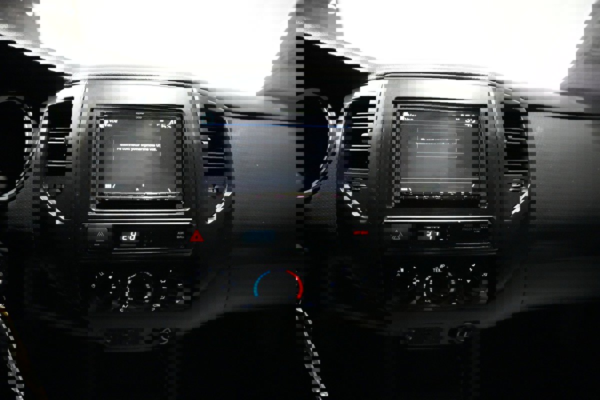 Used 2013 Toyota Tacoma PreRunner w/ Convenience Pkg image 7