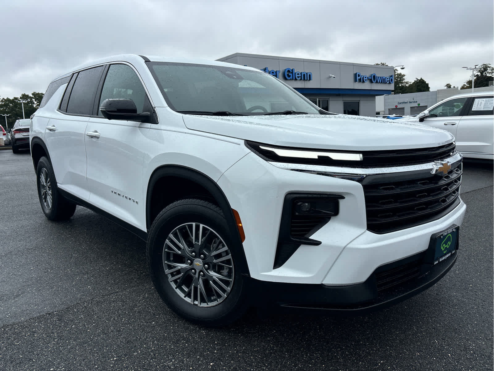Certified 2024 Chevrolet Traverse LS FWD image 29