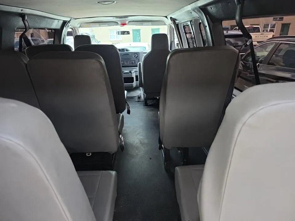 Used 2014 Ford E-250 and Econoline 250 w/ Power Group RWD image 7