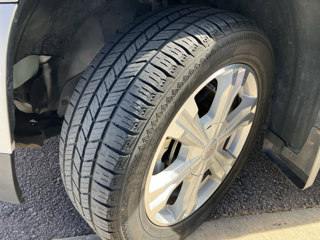 Used 2017 GMC Terrain SLT w/ Open Road Package image 33