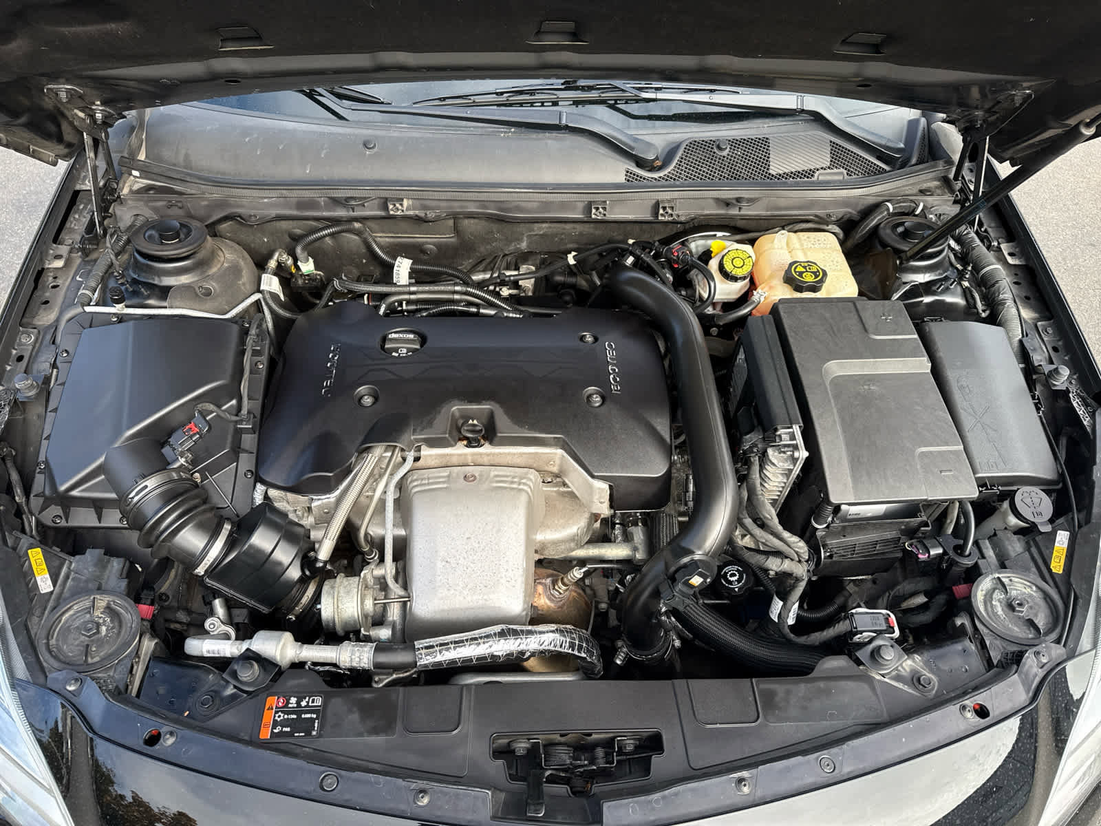 Used 2016 Buick Regal Premium w/ Driver Confidence Package #2 image 16