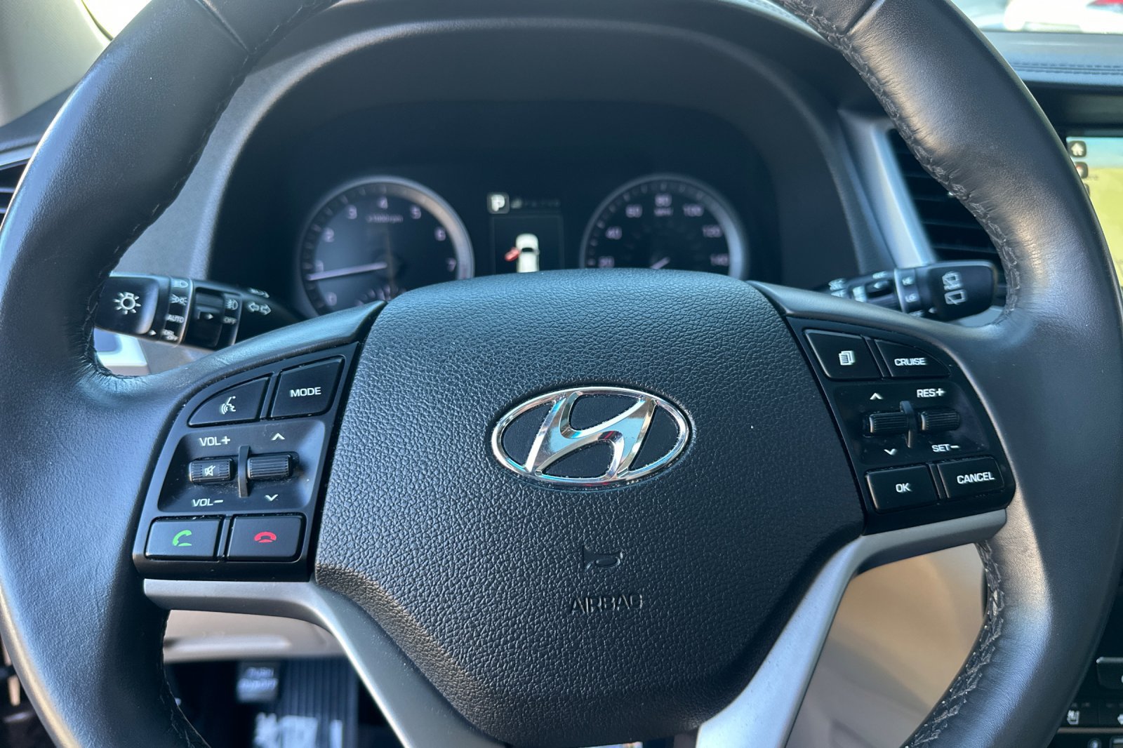 Used 2016 Hyundai Tucson Limited w/ Option Group 03 FWD image 35