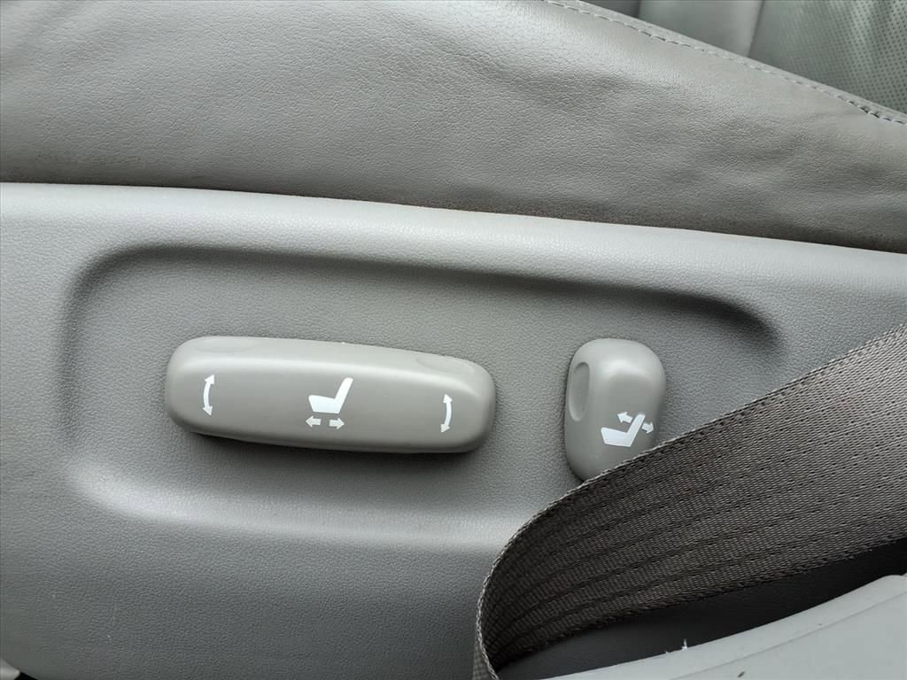 Used 2005 Lexus ES 330 FWD image 26