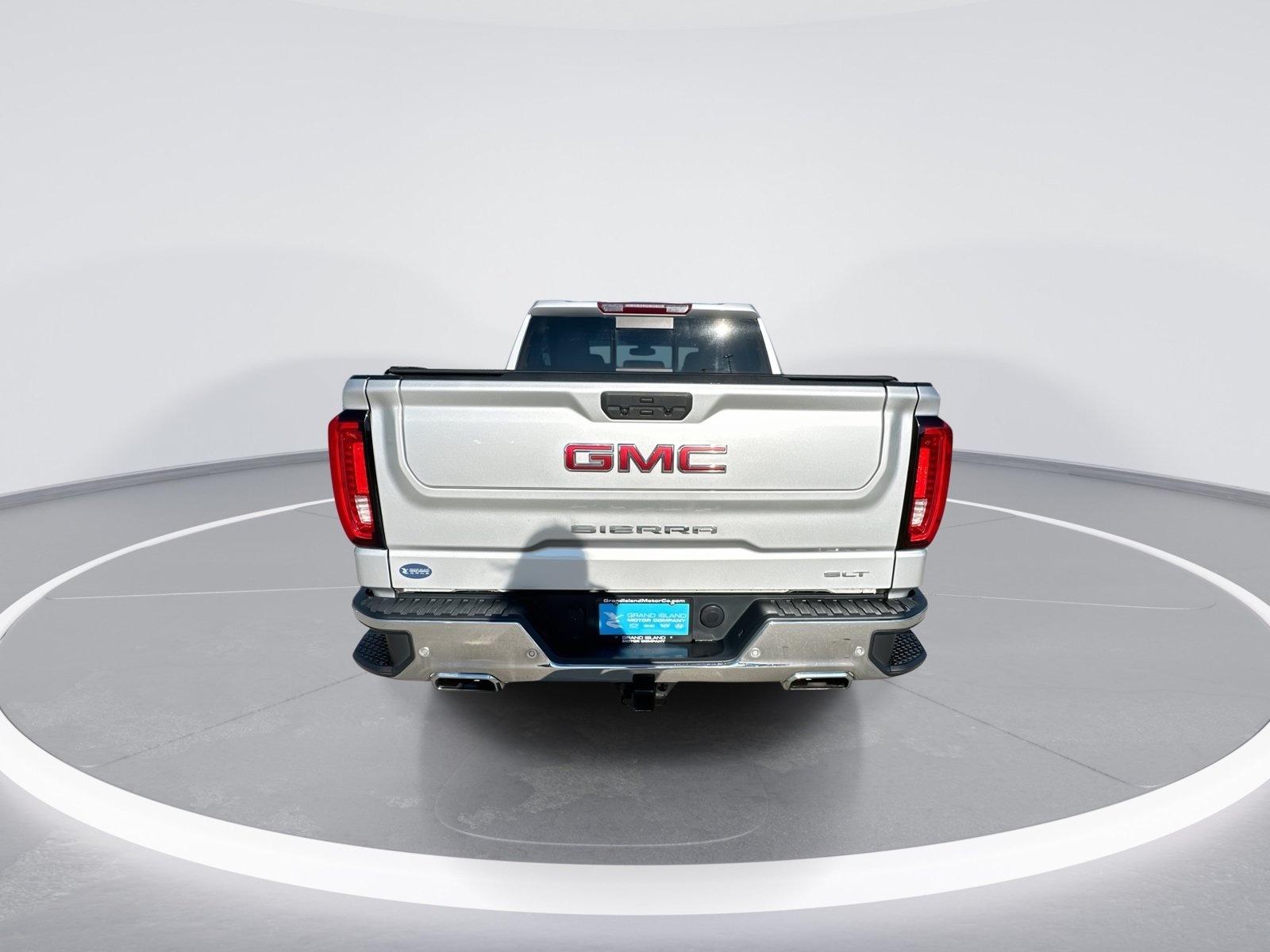 Used 2020 GMC Sierra 1500 SLT w/ SLT Premium Plus Package AWD/4WD image 7