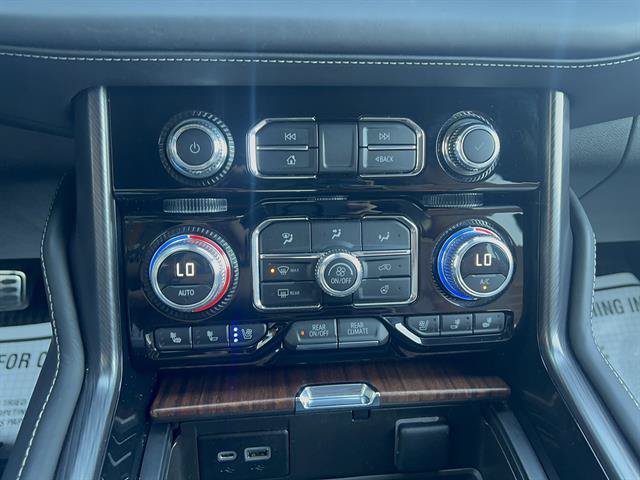 Used 2023 GMC Yukon Denali Ultimate AWD/4WD image 27