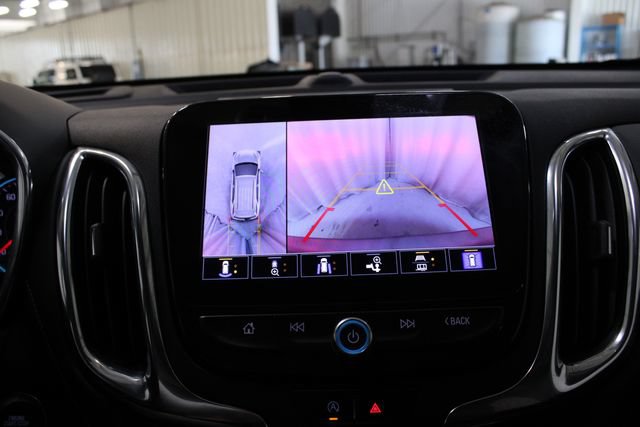 Used 2024 Chevrolet Equinox Premier AWD/4WD image 4
