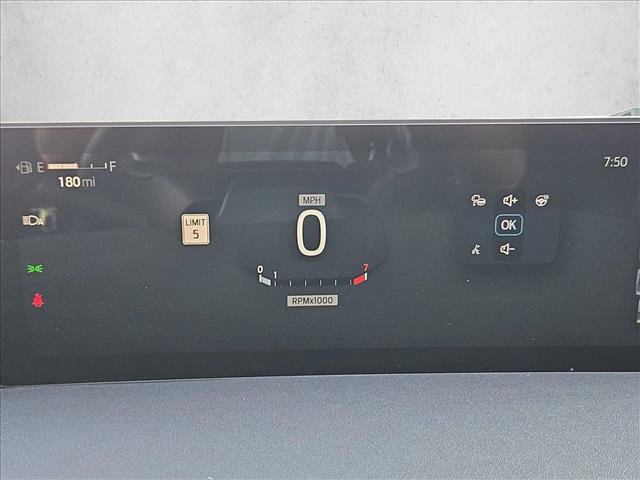 Used 2025 Ford Expedition Tremor AWD/4WD image 11