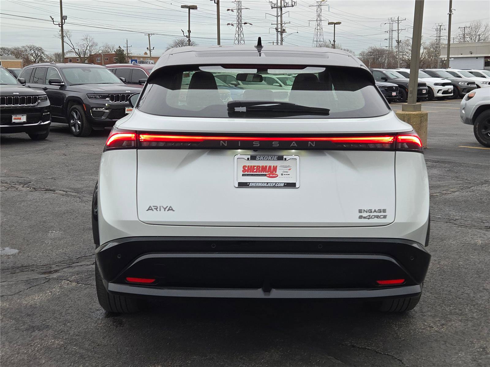 Used 2023 Nissan Ariya AWD image 16