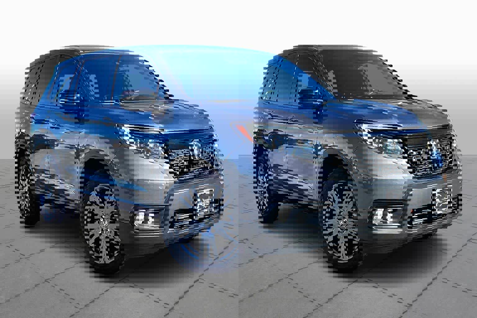 Used 2021 Honda Passport EX-L image 2