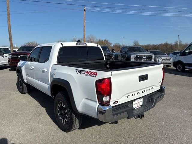 Used 2019 Toyota Tacoma TRD Off-Road image 3
