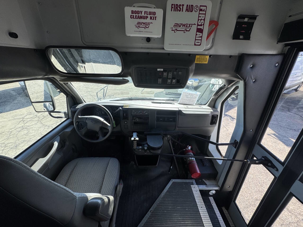 Used 2007 Chevrolet Express 3500 3500 2dr Commercial/Cutaway/Ch w/ School Bus Package image 13