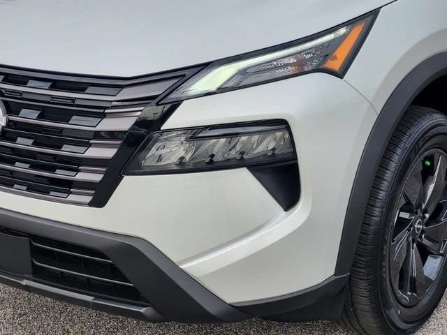 New 2026 Nissan Rogue SV FWD image 8