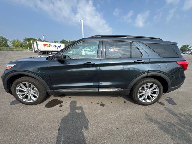 Certified 2023 Ford Explorer XLT w/ Equipment Group 202A AWD/4WD image 8