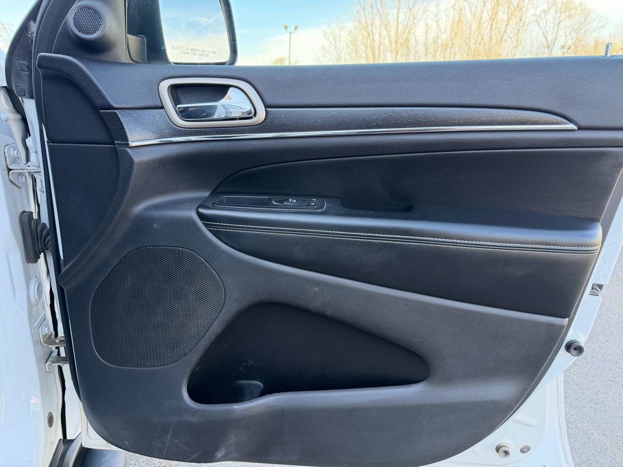 Used 2015 Jeep Grand Cherokee Limited image 31