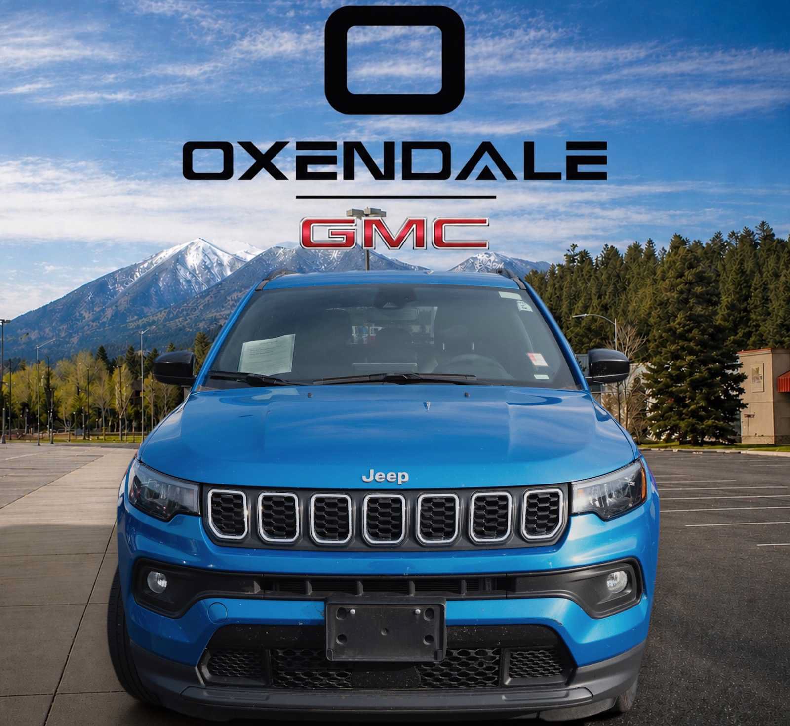 Used 2024 Jeep Compass Latitude AWD/4WD image 3