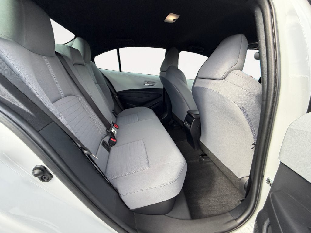 Used 2025 Toyota Corolla SE w/ Carpet Mat Package (TMS) FWD image 23