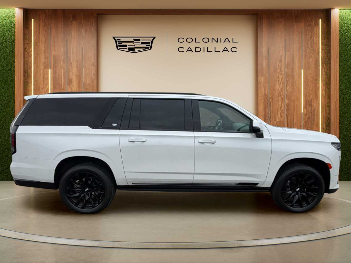 Used 2022 Cadillac Escalade ESV Sport w/ Touring Package AWD/4WD image 14