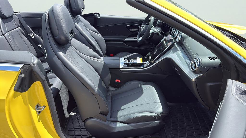 Certified 2026 Mercedes-Benz CLE 300 4MATIC Cabriolet image 22