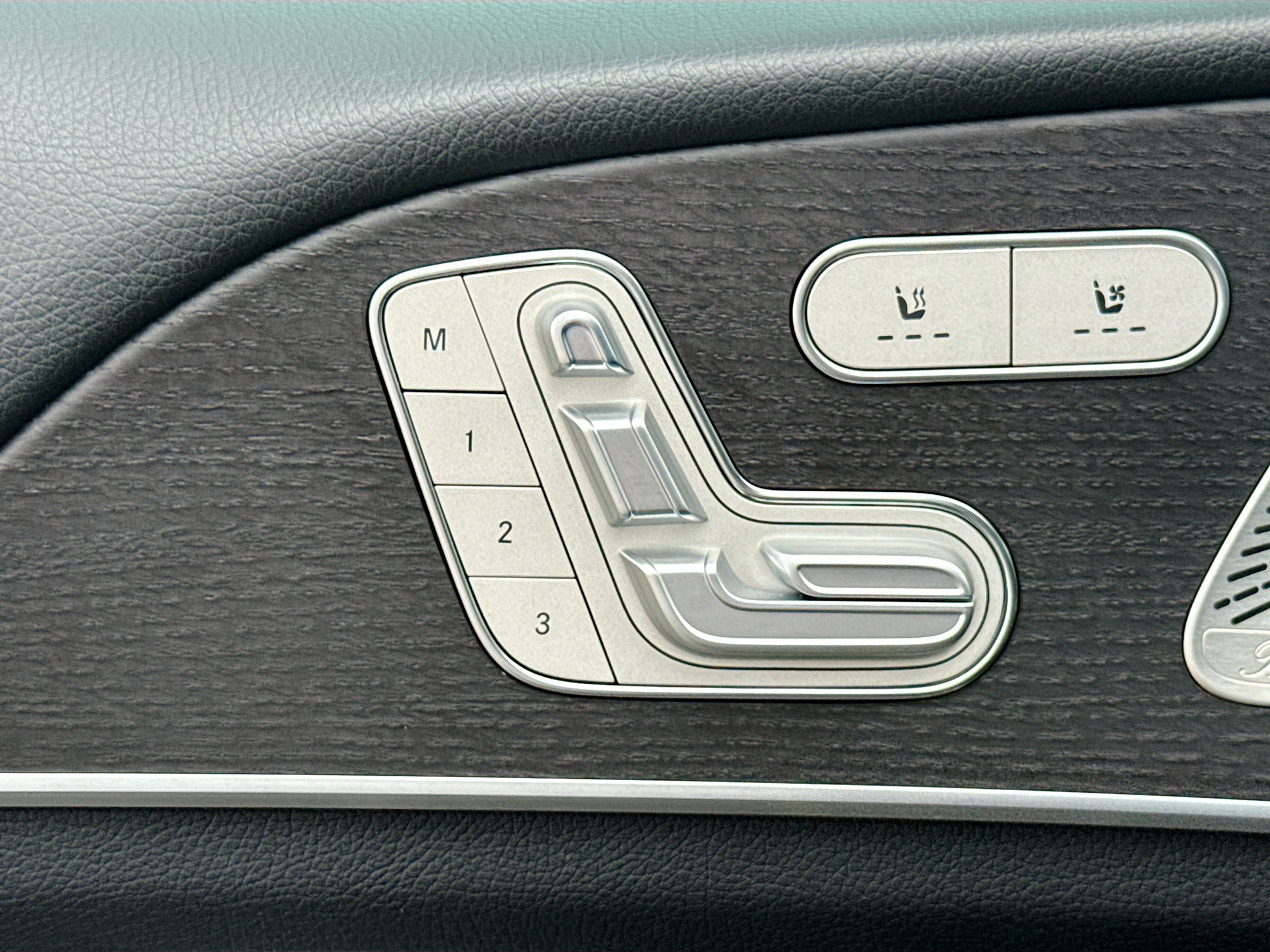 Used 2022 Mercedes-Benz GLE 350 image 23