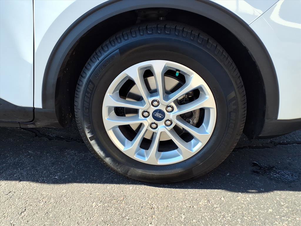 Certified 2022 Ford Escape SE image 9