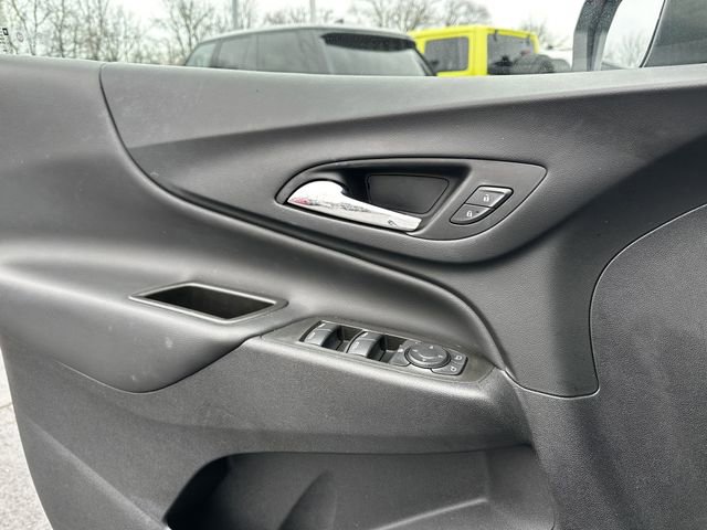 Used 2023 Chevrolet Equinox LT image 30