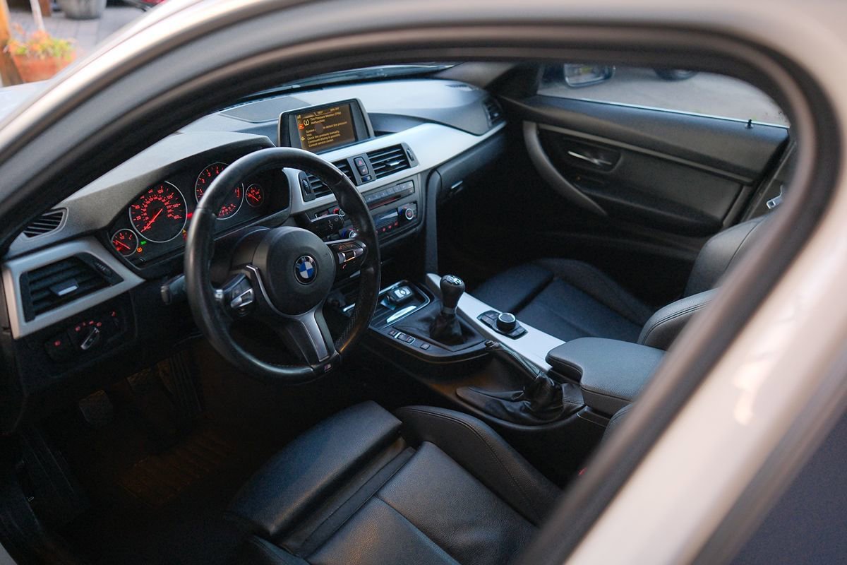 Used 2015 BMW 320i Sedan RWD image 48