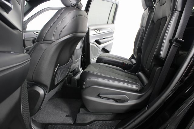 New 2025 Jeep Grand Cherokee L Altitude image 17