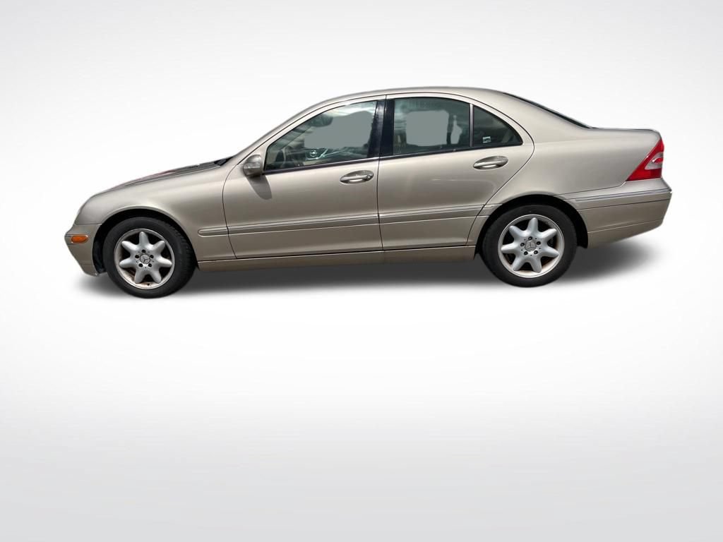 Used 2004 Mercedes-Benz C 240 Sedan image 8