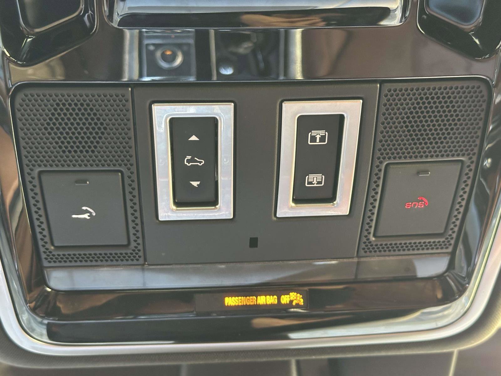 Used 2016 Land Rover Range Rover Sport Autobiography image 35