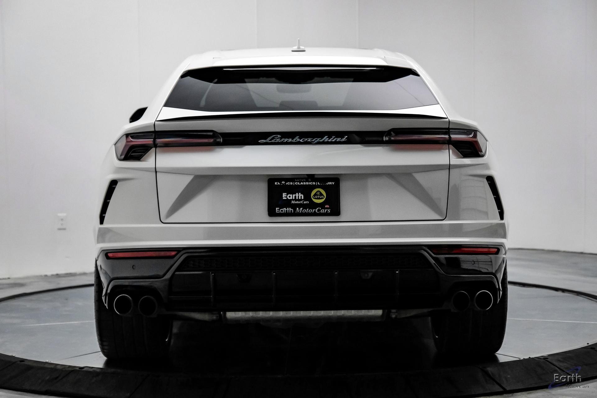 Used 2022 Lamborghini Urus AWD/4WD image 14