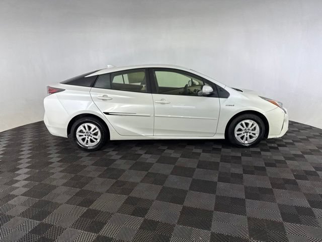 Used 2016 Toyota Prius Two FWD image 5