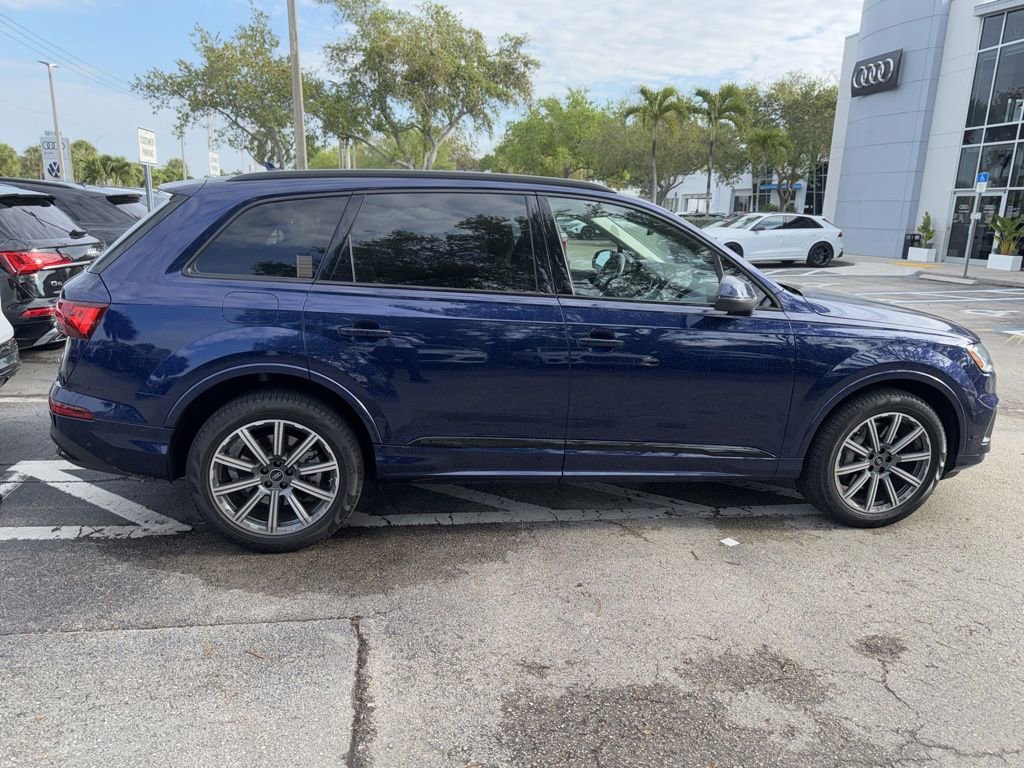 Certified 2023 Audi Q7 2.0T Premium Plus image 5