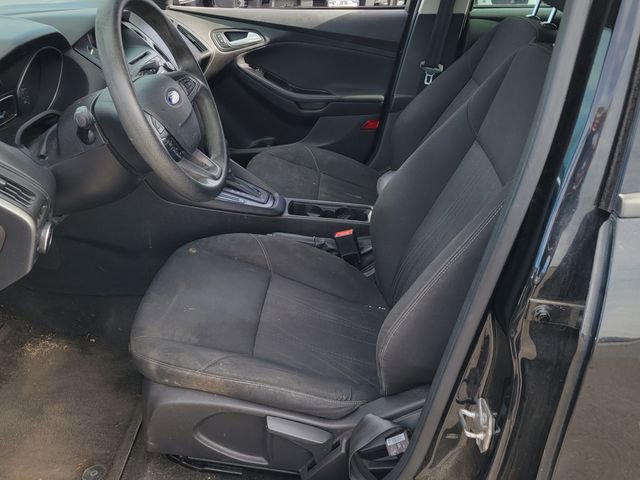 Used 2015 Ford Focus SE FWD image 9