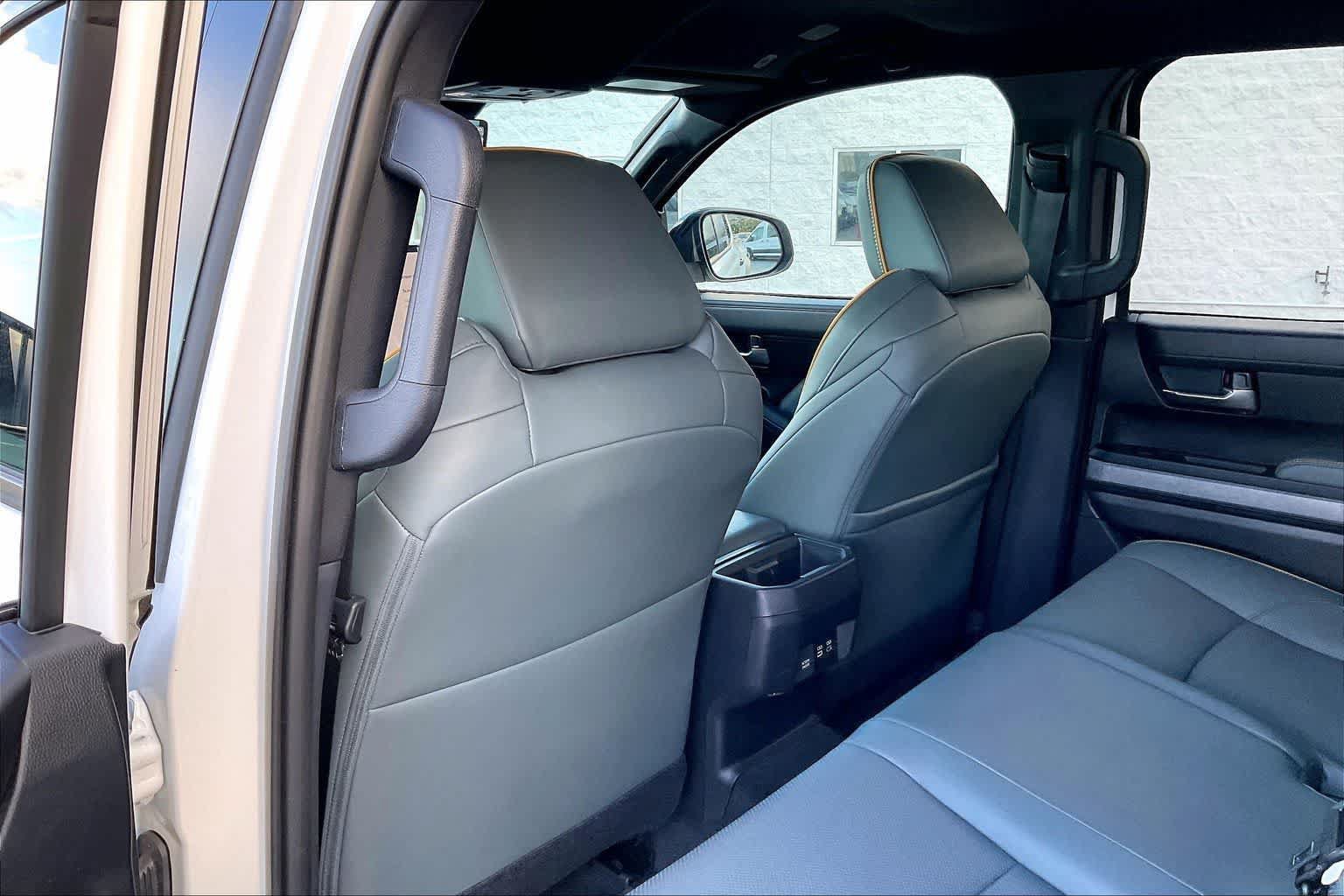 Used 2024 Toyota Tacoma 4x4 Double Cab Hybrid image 12
