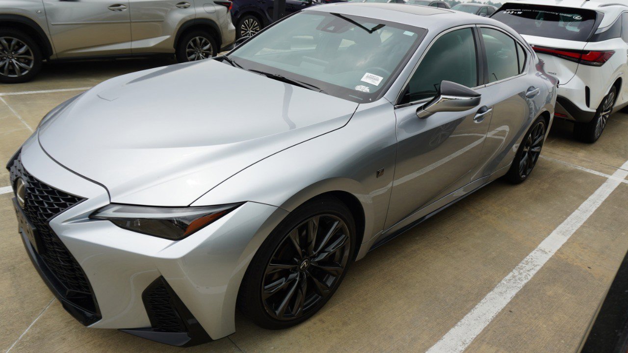 Used 2025 Lexus IS 350 F Sport w/ Accessory Package RWD image 2