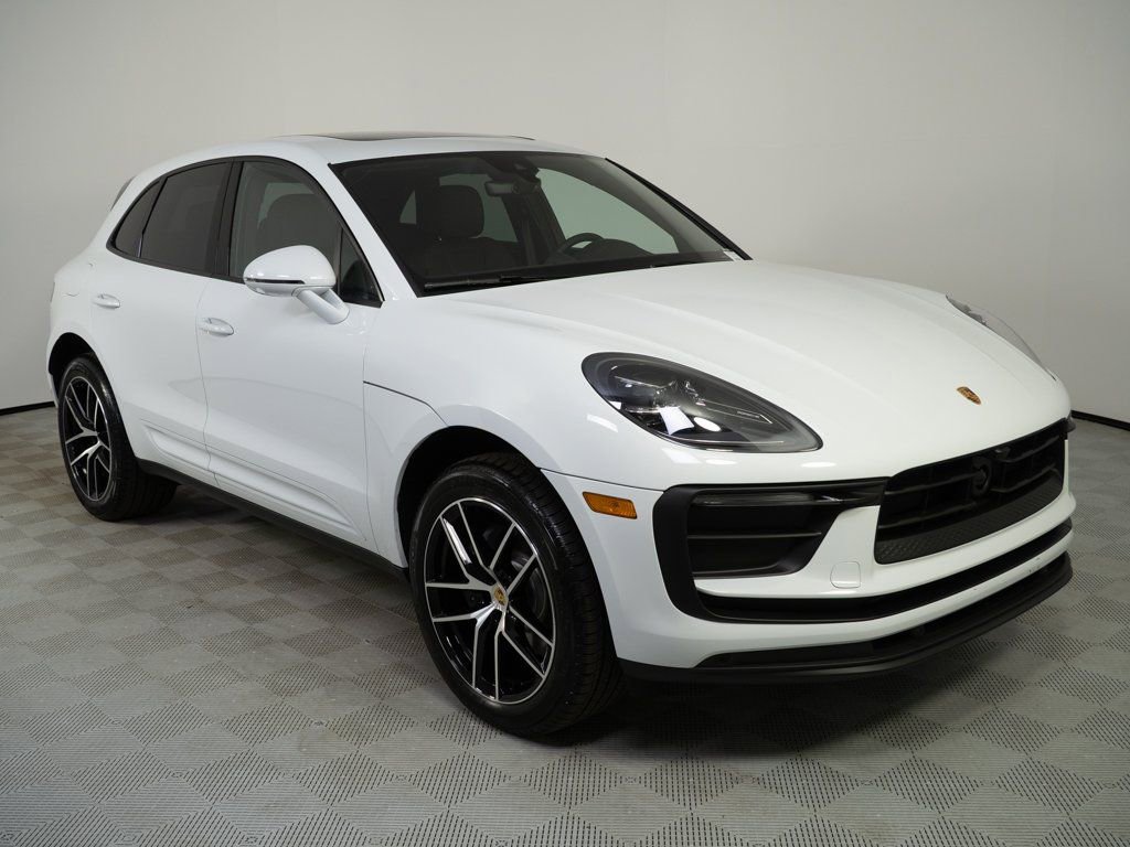 New 2026 Porsche Macan image 27