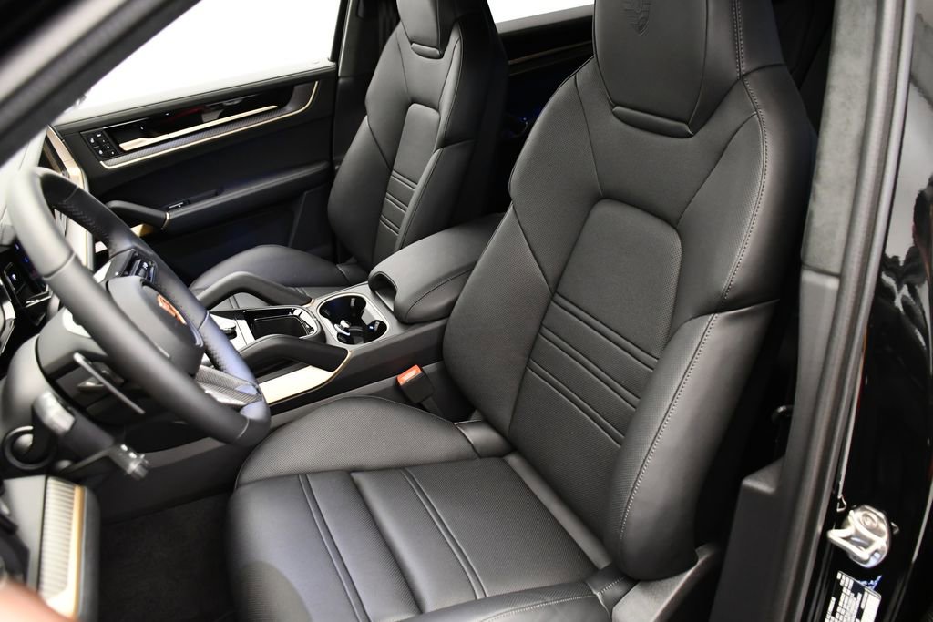 New 2026 Porsche Cayenne Turbo GT AWD/4WD image 41
