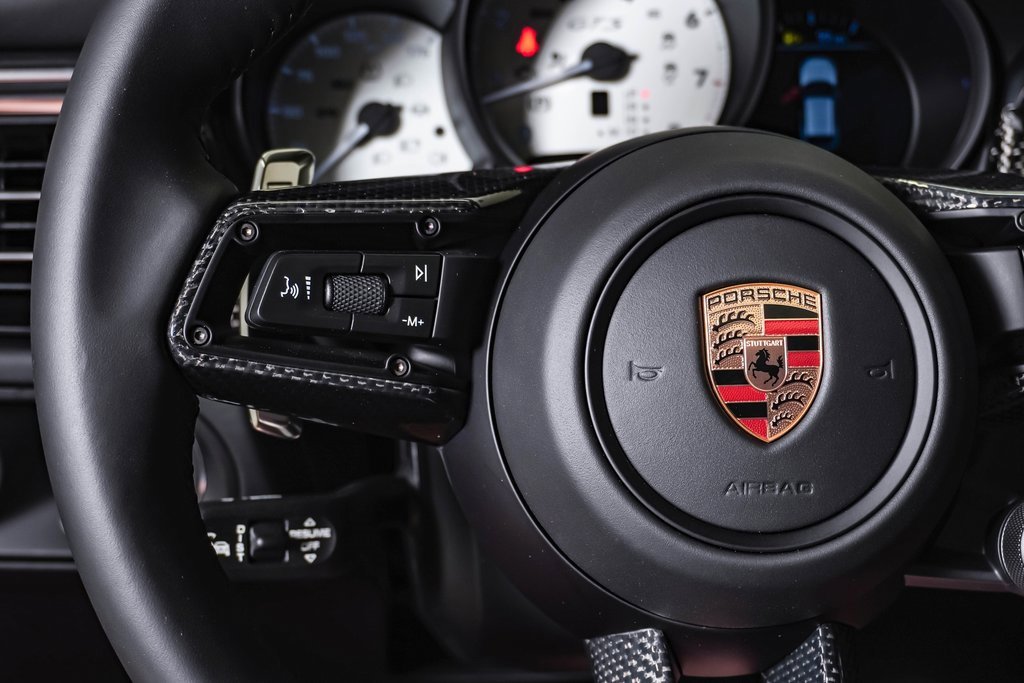 New 2026 Porsche Macan GTS image 20