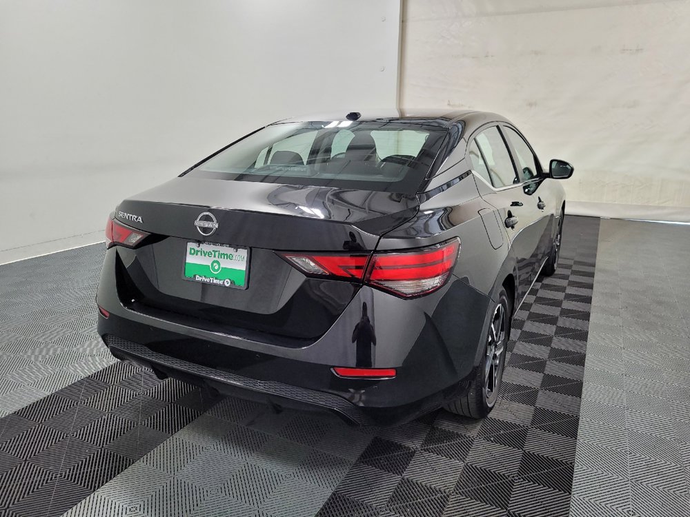 Used 2025 Nissan Sentra SV FWD image 9