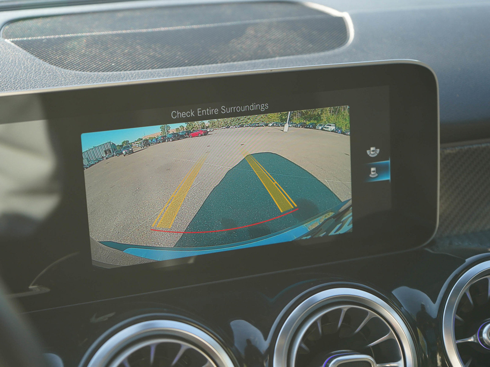 Used 2021 Mercedes-Benz GLB 250 4MATIC image 26