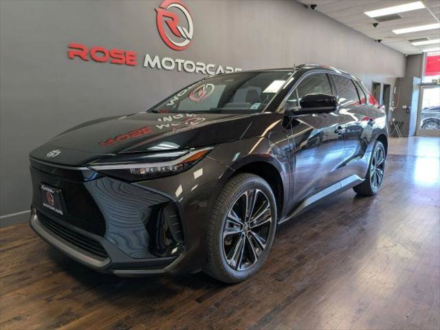 Used 2023 Toyota bZ4X Limited image 1