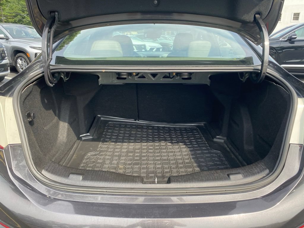 Used 2017 Chevrolet Cruze Premier FWD image 15